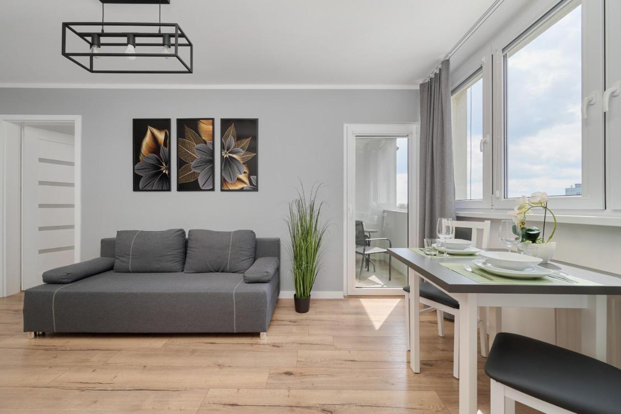 Apartament Studzienna Wroclaw By Noclegi Renters Eksteriør billede